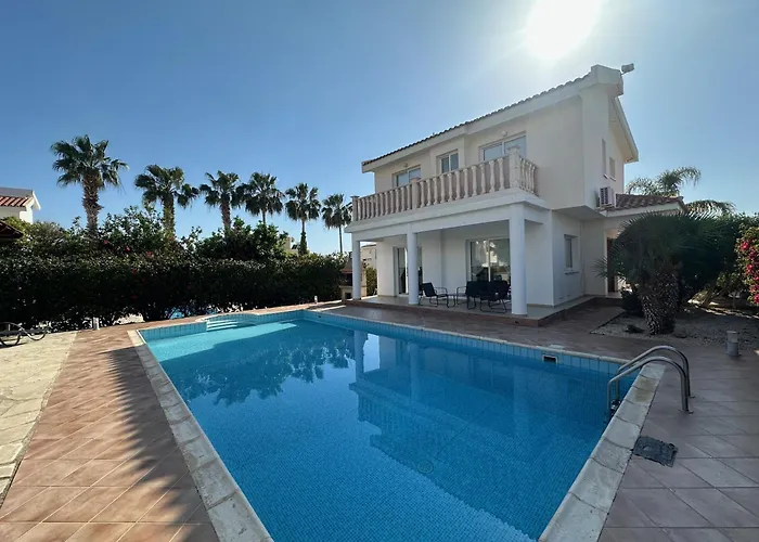 Villa Demetra, Coral Bay